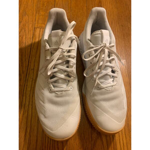 Adidas women’s tennis shoes size 8